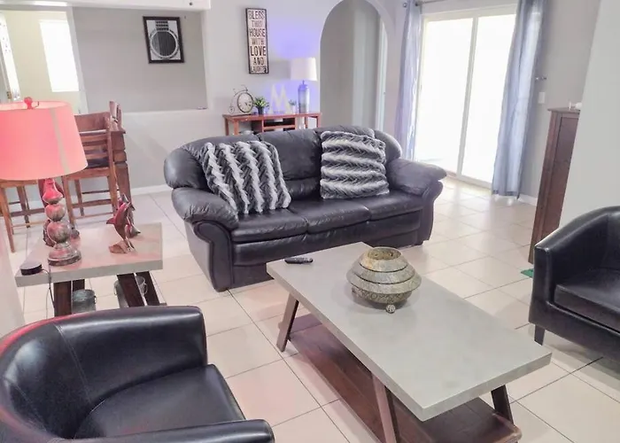 Madriguera House *